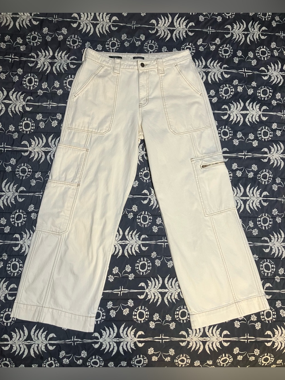 High-Rise Wide Leg Cargo Jeans in Off-White